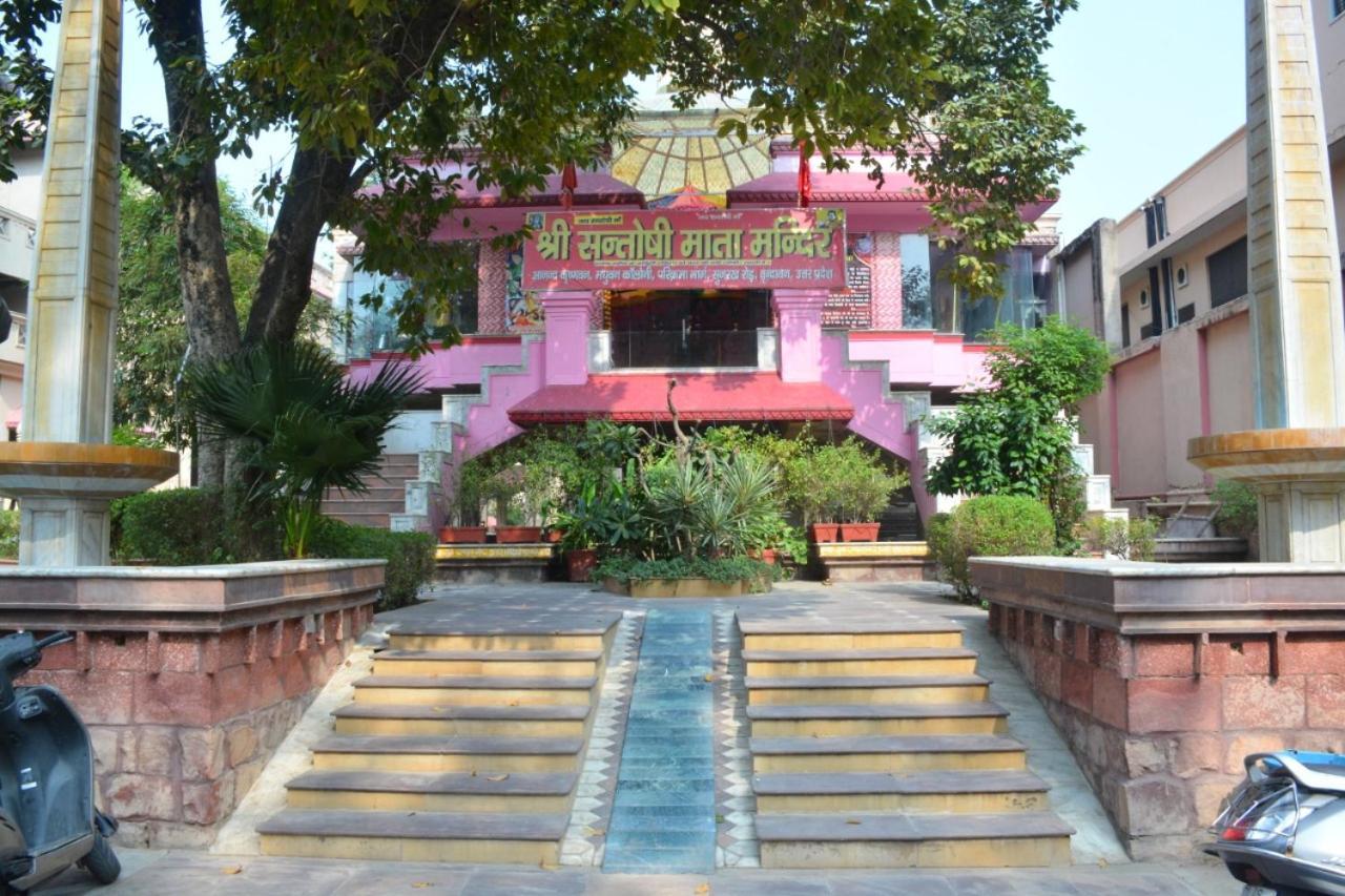 Ananda Krishna Van Vrindāvan 外观 照片